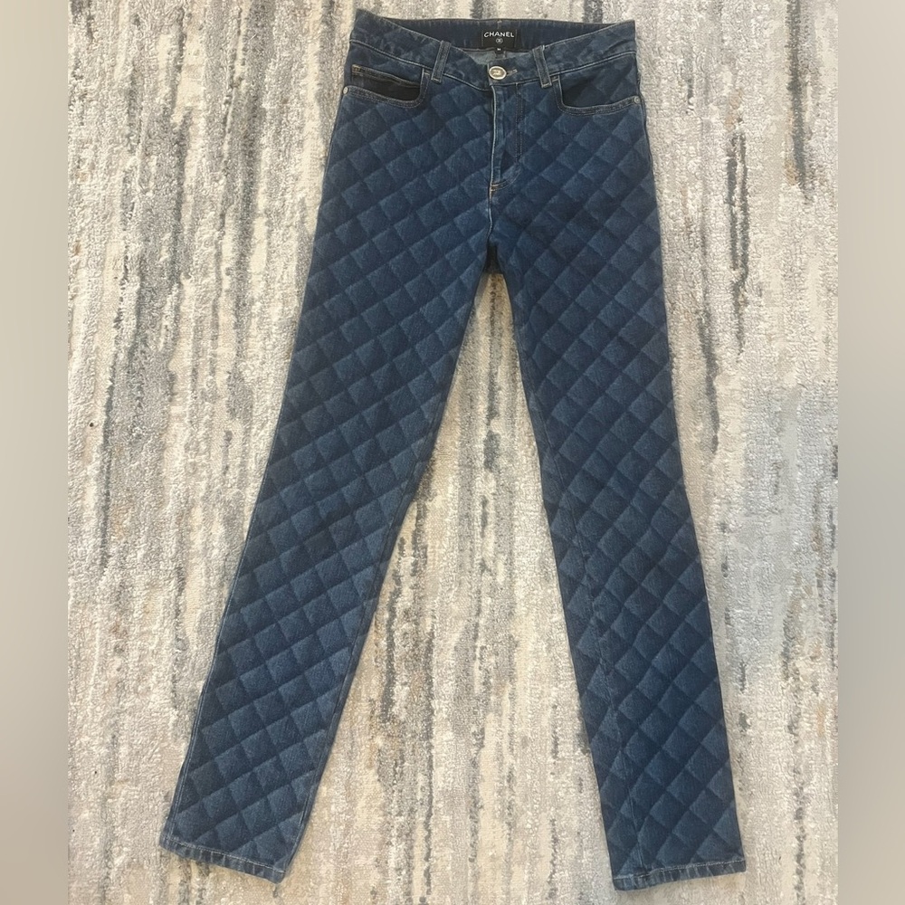 CHANEL  dark blue skinny jeans. Size 36.